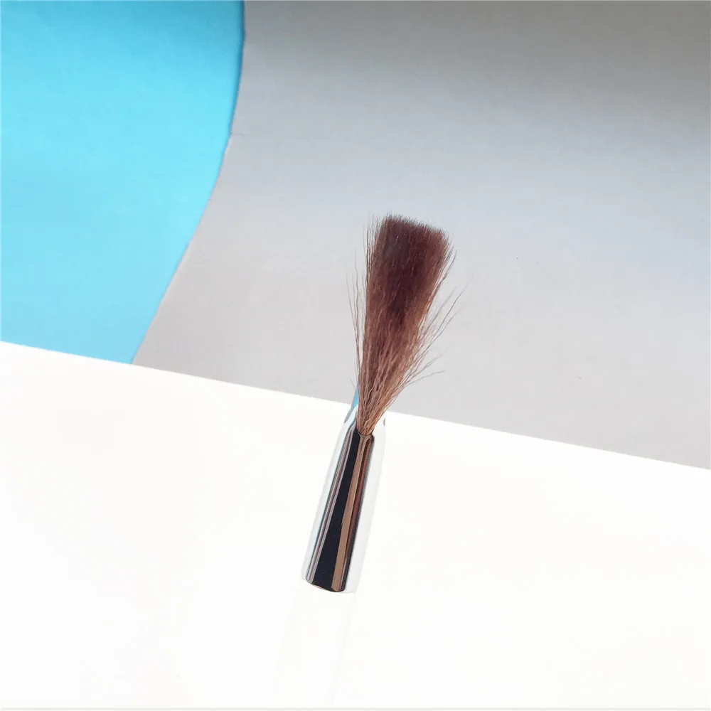 Trish McEvoy Brush 62 Fan Brush _ 4