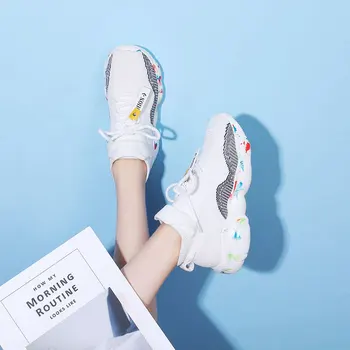 

Fires Fashion Casual Shoes For Men Light Solf Outdoor Flyknit Sneaker Spring Flats Shoes Zapatillas Hombre Men Casual Shoes