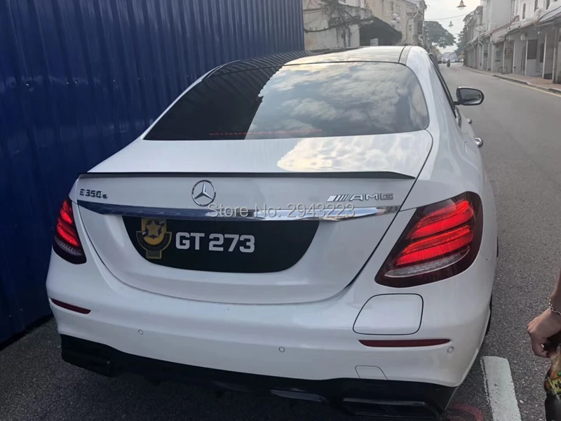 

Car Styling For Mercedes Benz W213 E200 E300 E400 E550 E63 AMG Sedan 4 Door 2016 2017 Carbon Fiber Rear Trunk Roof Spoiler Wing