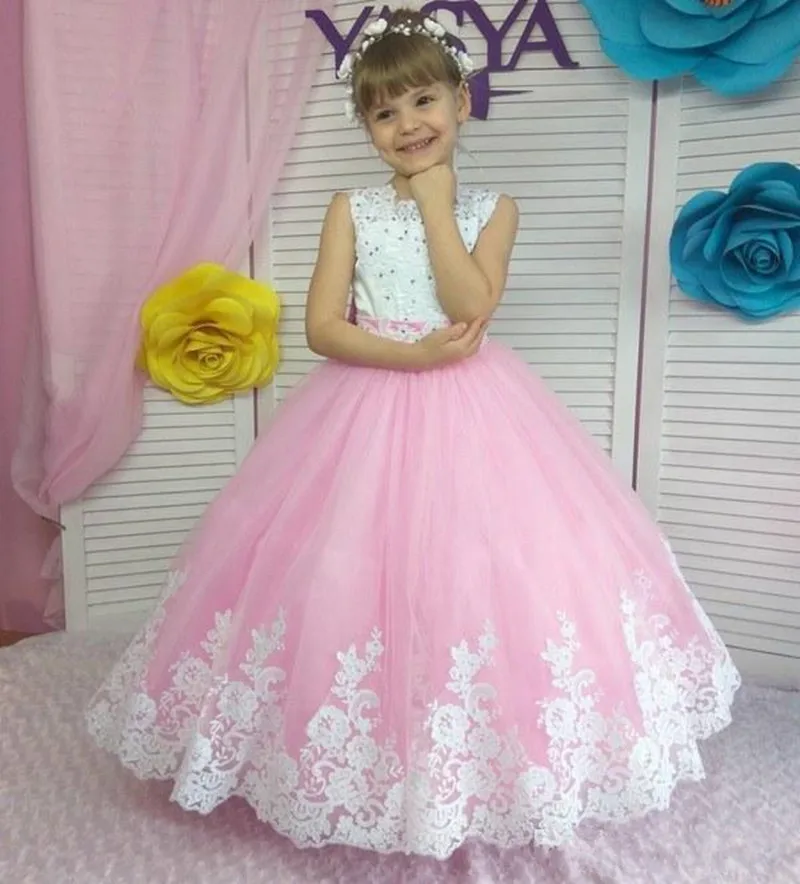 

Charming Puffy Tulle Flower Girl Dress Lace Appliques Crystals Keyhole Bows Back Girls Birthday Party Gowns Vestidos De Fiesta