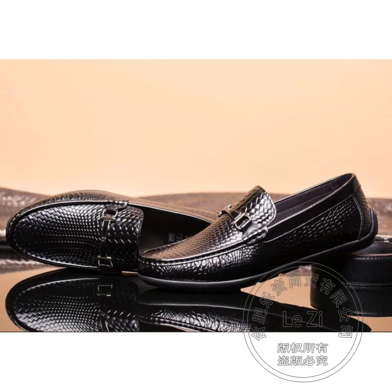 

Horsebit Alligator Pattern Famous Cowhide Groomsman Embossed Leather Pure Color Mens Red Loafers Guest Strappy Men Flat Shoes