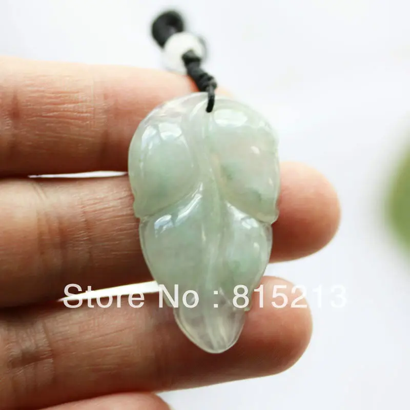 

ddh00604 NATURAL GRADE A Icy Green Jade Carved Leaf Pendant with String Necklace