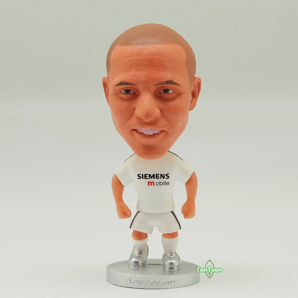 

Soccer Star 6.5 cm Height Resin Dolls La Liga Carlos RM2005 Season 2.5" Action figure toys
