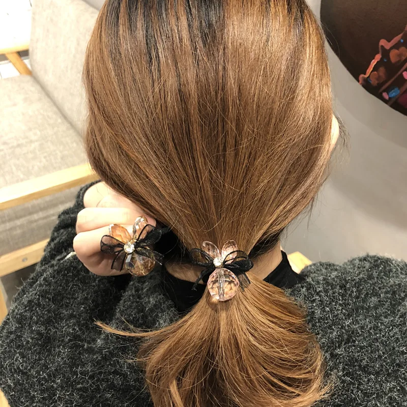 

Head rope South Korea's fresh and simple personality tie hair female crystal ball rabbit lady fashion hair circle hairband
