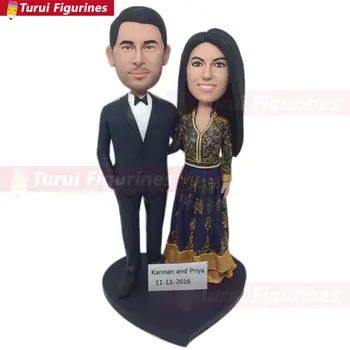 

Custom Indian Outfit Personalized Wedding Cake Topper Bobble Head Clay Figurine Based on Customers' Photos Traditional Indian Br