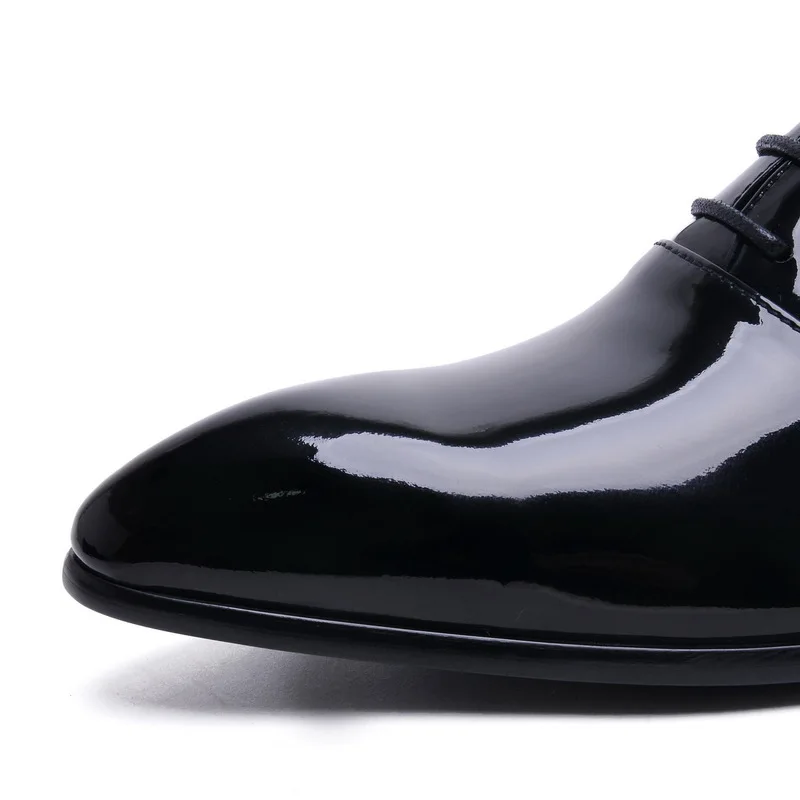 QYFCIOUFU/; модельные туфли из лакированной кожи для мужчин; элегантные свадебные туфли с острым носком для взрослых; повседневные оксфорды из натуральной кожи; Цвет Черный