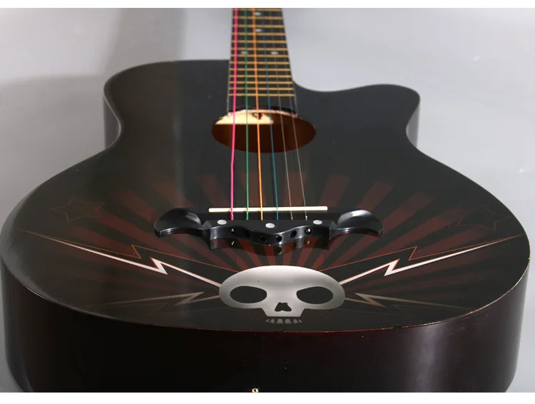 38 inch Folk Guitar Color Painted Graffiti Skull Basswood 6 String Guitarra Beginner Home-schooling Guitar Accessories AGT19 - Цвет: Black