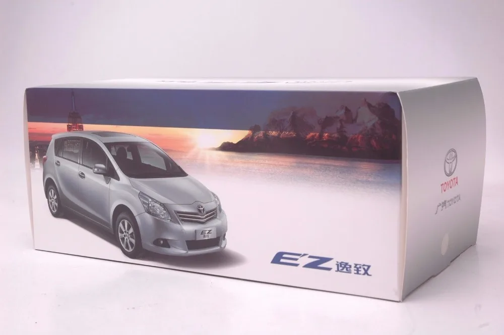 Toyota EZ Verso car model in scale 118 (11)