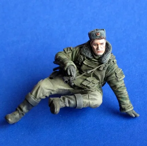 

1/35 Scale Assembly Resin Figure kit Russian Infantry soldier