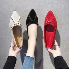 Тонкие Туфли с острым носком; Новинка года; Корейская версия; весенние туфли на плоской подошве с закрытым носком; Цвет черный, красный; туфли в горошек