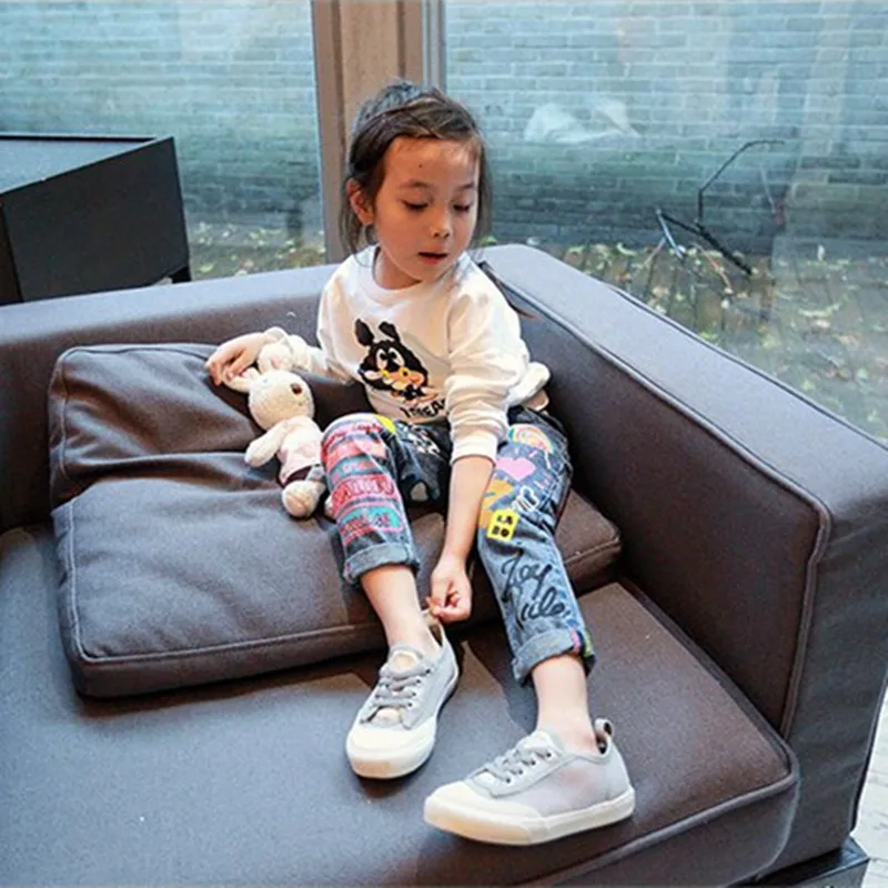 Girls Jeans 2016 New Spring Korean Children Pants Baby Girls Cartoon Graffiti Print Trousers Kids Casual Denim Pants For 2-8Y