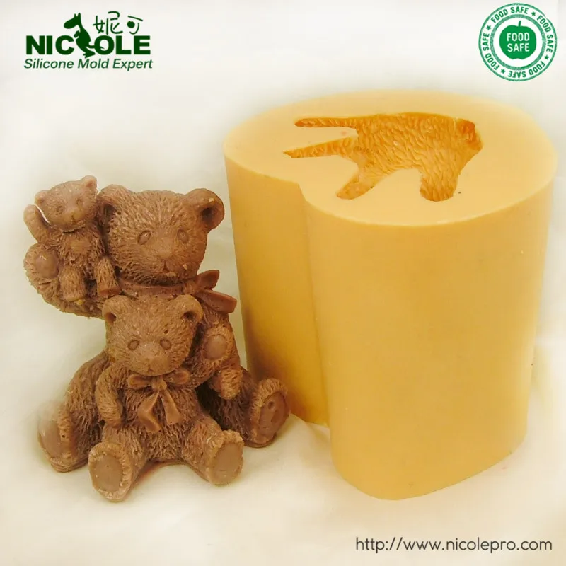 

3D Bear Family Silicone Molds For Making Decorative Soap Candle