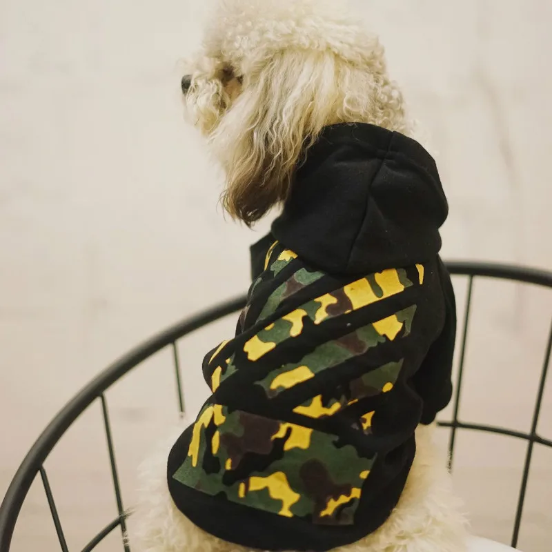 

Pet clothes on the back with camouflage pattern hooded sweater tide brand coat French Bulldog dog clothes suitable for large dog