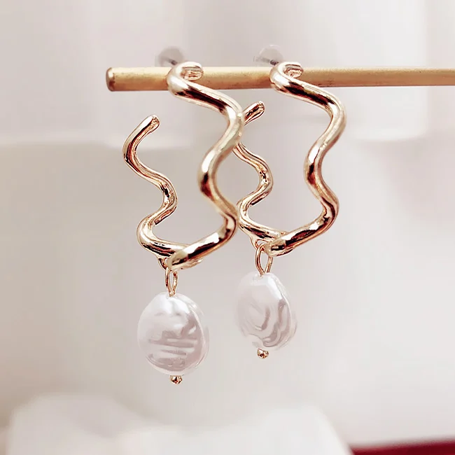 

Trendy Simulated-pearl Geometric Women Dangle Earrings Unique Earrings With Long Tassel Earrings For Women Drops Earrings