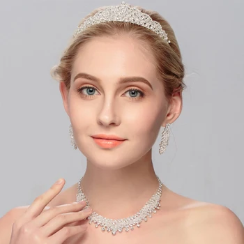 

2018 Delicate Bridal Set Crown Necklace And Earrings Set Sprkling Rhinestone Crystal Handmade Wedding Jewelry Set Parting Gifts