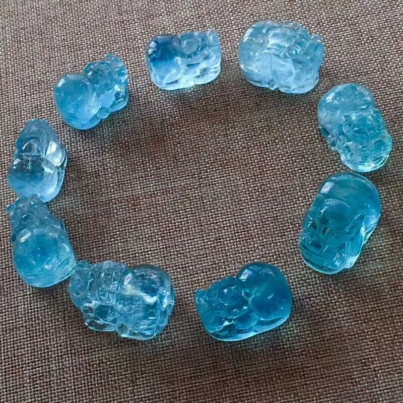 

Genuine Natural Blue Aquamarine Bracelet Stretch Pi Xiu Shape Crystal 17x10x9mm Bracelet Healing Stone AAAAAA