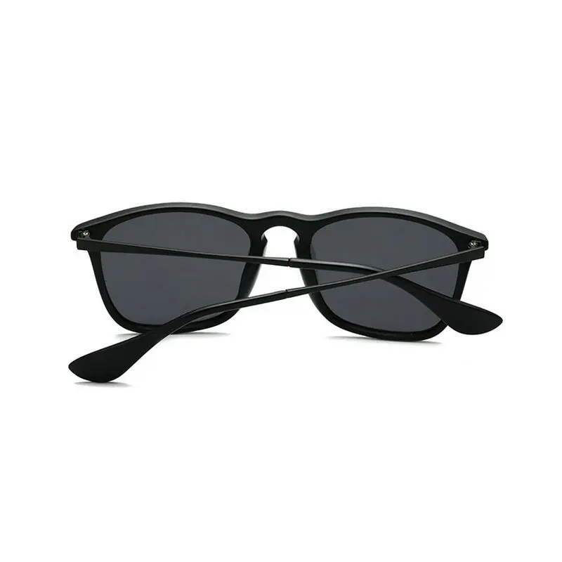 9692870439_708216336