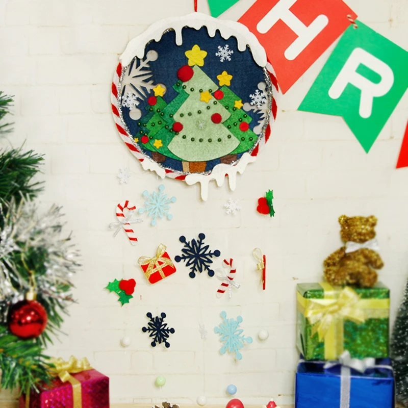 

Merry Christmas Theme Christmas Tree DIY Felt Wall Hanging Handmade Felt Applique Ornament Kit Warm Gift For Friends & Families