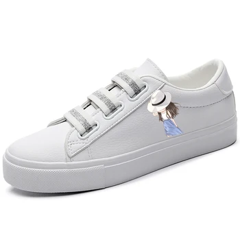 

2019 spring new casual fashion flat women shoes Korean version of the wild lazy magic stickers white graffiti shoes 2620