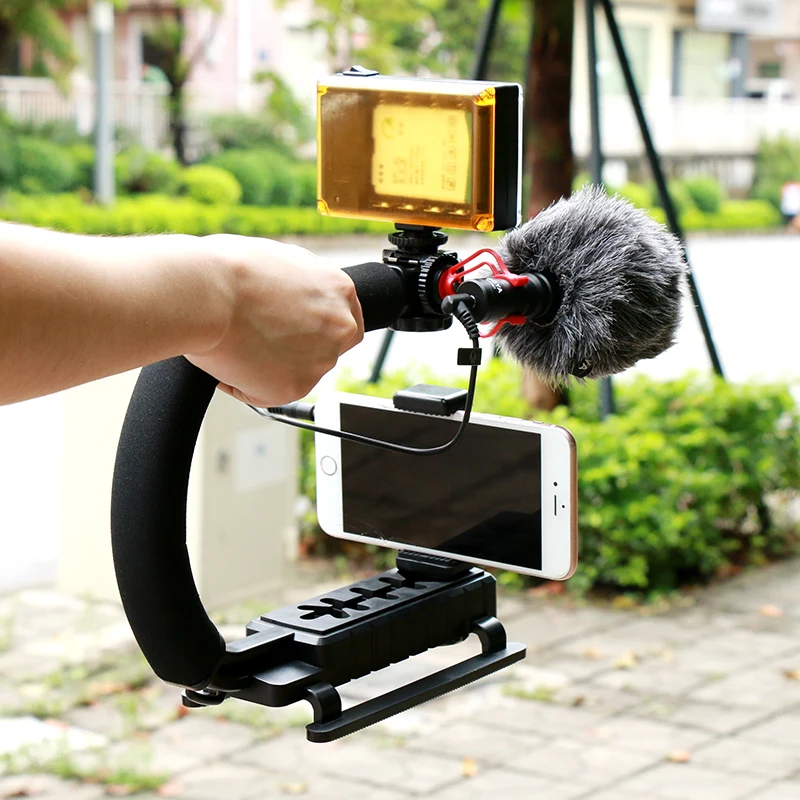 

Ulanzi Ulanzi U-Grip Video Stabilizer Video Handle Grip with 96 LED light and BY-MM1 for Camera Camcorder Dslr Video