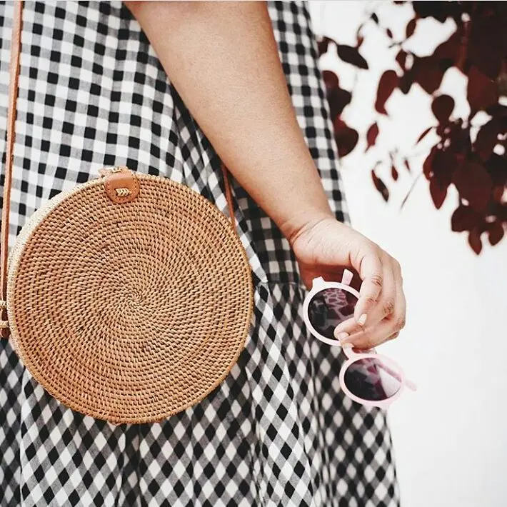 

2018 INS CHIC Handmade Crossbody bags Bohemian Straw Bags for Women Small Circle Beach Handbags Summer Vintage Rattan Bag