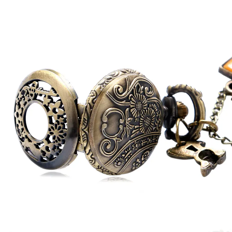 Antique Bronze Pocket Watch Exquisite Quartz Clock Alice In Wonderland Drink Me Pocket Watches Necklace Rabbit 5