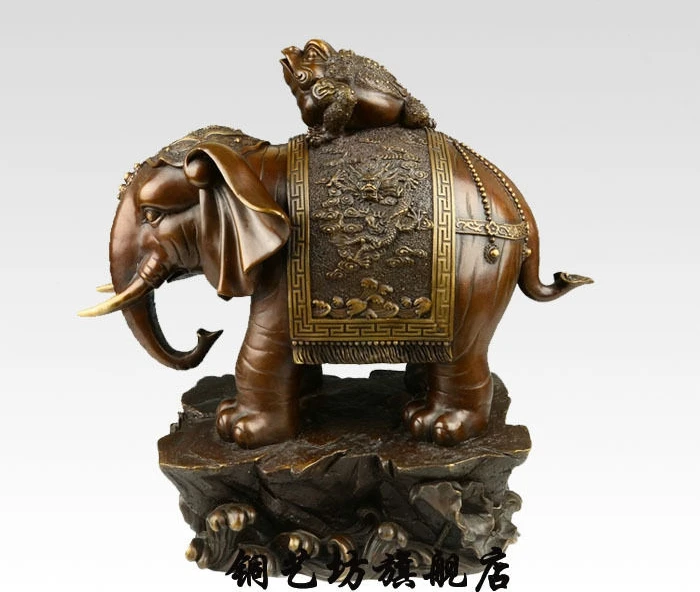 

China Pure Bronze Fengshui Animal Elephant With Toad Statue Carve Dragons