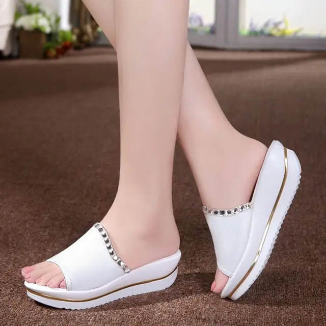 2018 Summer Woman Shoes Platform bath slippers Wedge Beach Flip Flops High Heel Slippers For Women Brand Black Shoes A6W