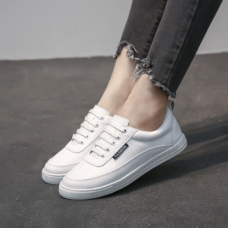 

2019 new large size small white shoes women's Korean version of the wild running casual sports shoes