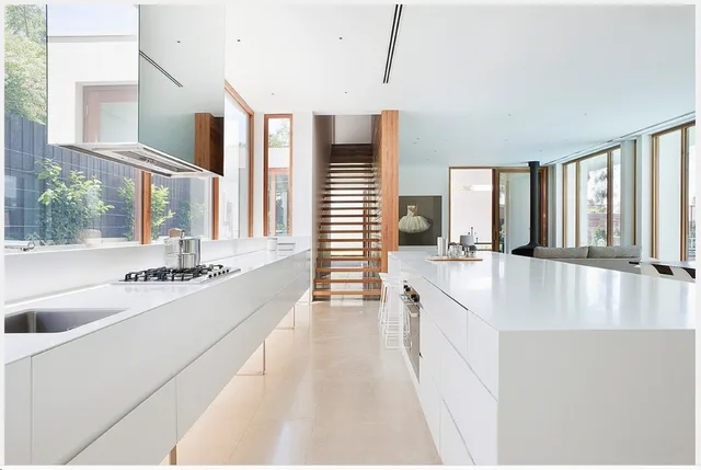 Best Price 2017 new design hot sales white high glossy lacquer kitchen cabinets modular kitchen carcase customized kitchen furnitures