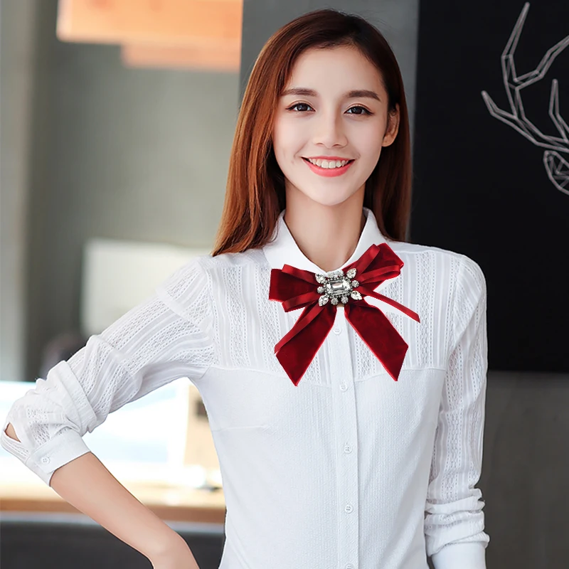 

2017 5 Colors Optional Fashion Queen Women Pretty Velvet Ribbon Bowknot Cameo Crystal Brooches Vintage Elegant Costume Jewelry
