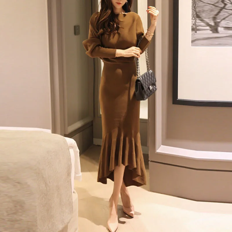

New 2019 Spring Elegant Ruffles Fishtail Round Neck Batwing Sleeve Solid Sweater Dress Winter Knitted Women Sheath Mermaid Dress