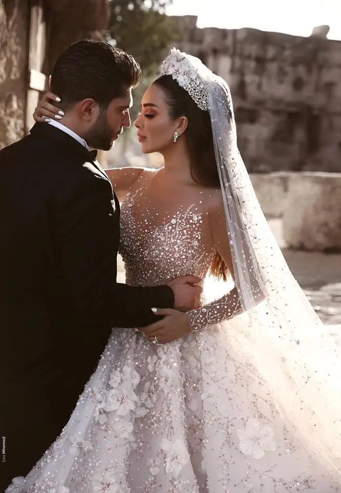 Cathedral Wedding Veils Luxury Arabic Beaded Stones Bridal Veils Floral Sweep Train Ivory Veil Long without Comb