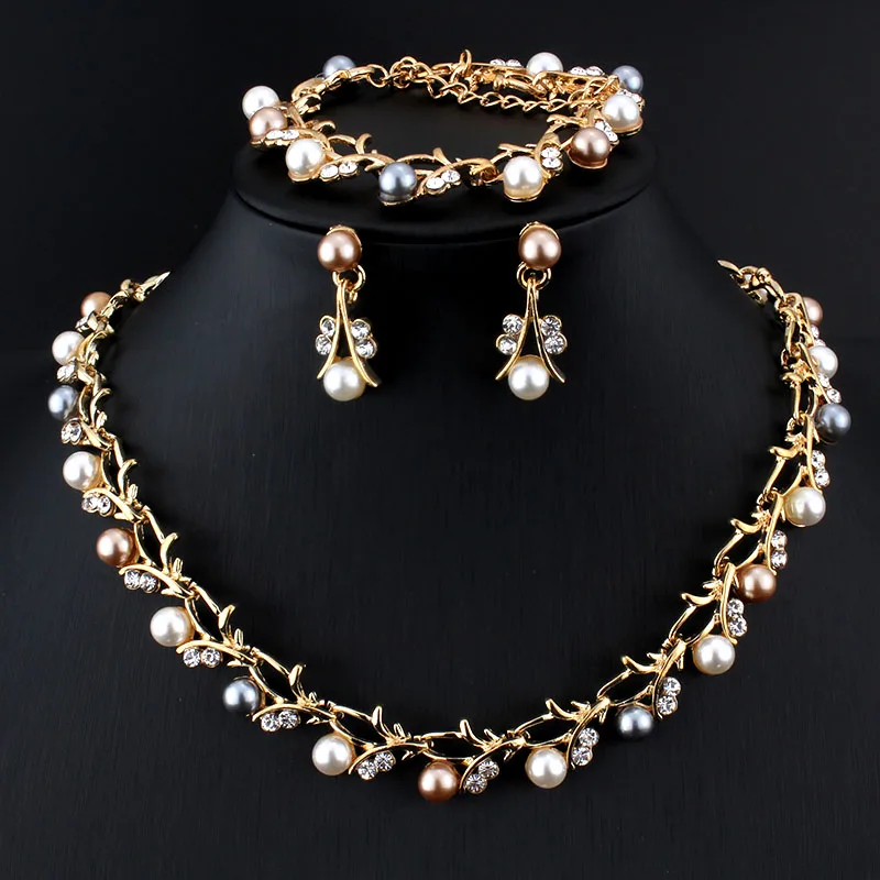 jiayijiaduo-Classic-Imitation-Pearl-necklace-Gold-color-jewelry-set-for-women-Clear-Crystal-Elegant-Party-Gift (2)