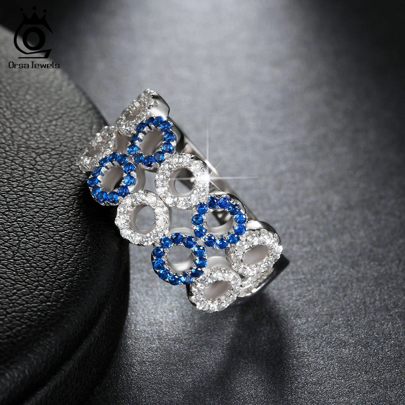 ORSA JEWELS Women Rings Small Circle Design With White And Blue Zircon Fashion Sample Luxury Silver Ring AOR78