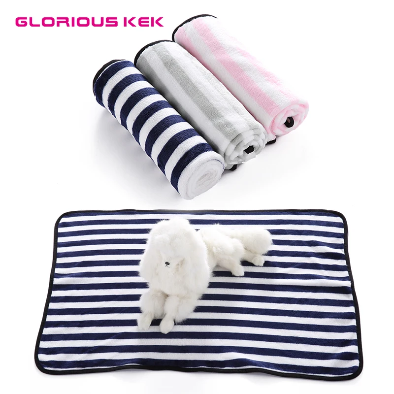 Коралловый флис собака Одеяло супер мягкий теплый Pet Bed Одеяло полосатый бархат Pet Мат Кот Подушка для больших собак 140x100 см Цвета: розовый и т...