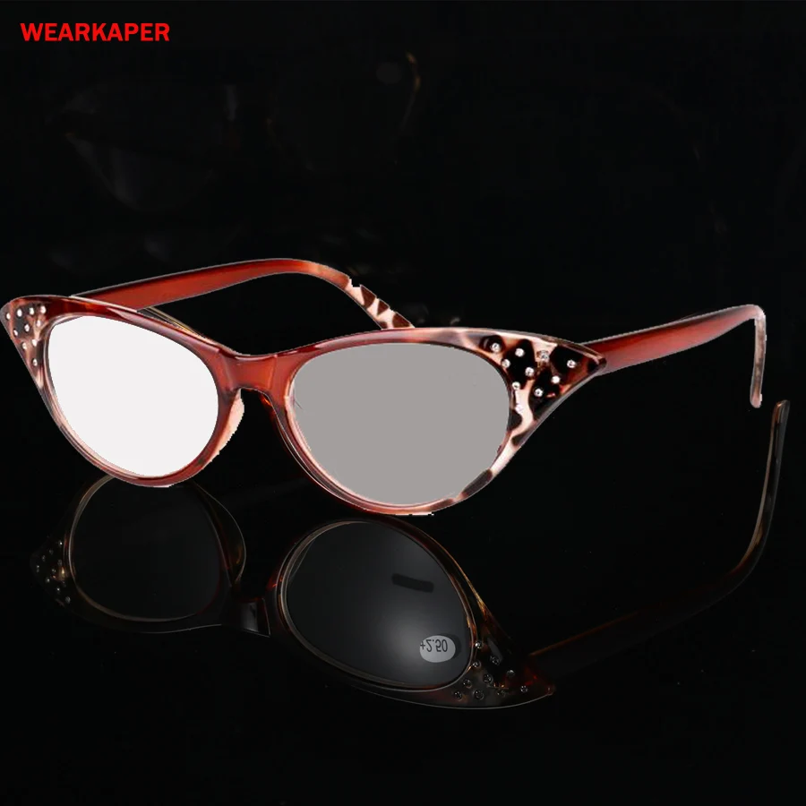 

WEARKAPER Cat Eye Sun Photochromic Reading Glasses Women Glasses Presbyopia Eyewear With Case Oculos de Grau Feminino 1.0-4.0