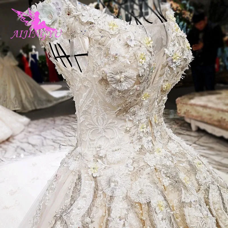 indonesian bridal dress
