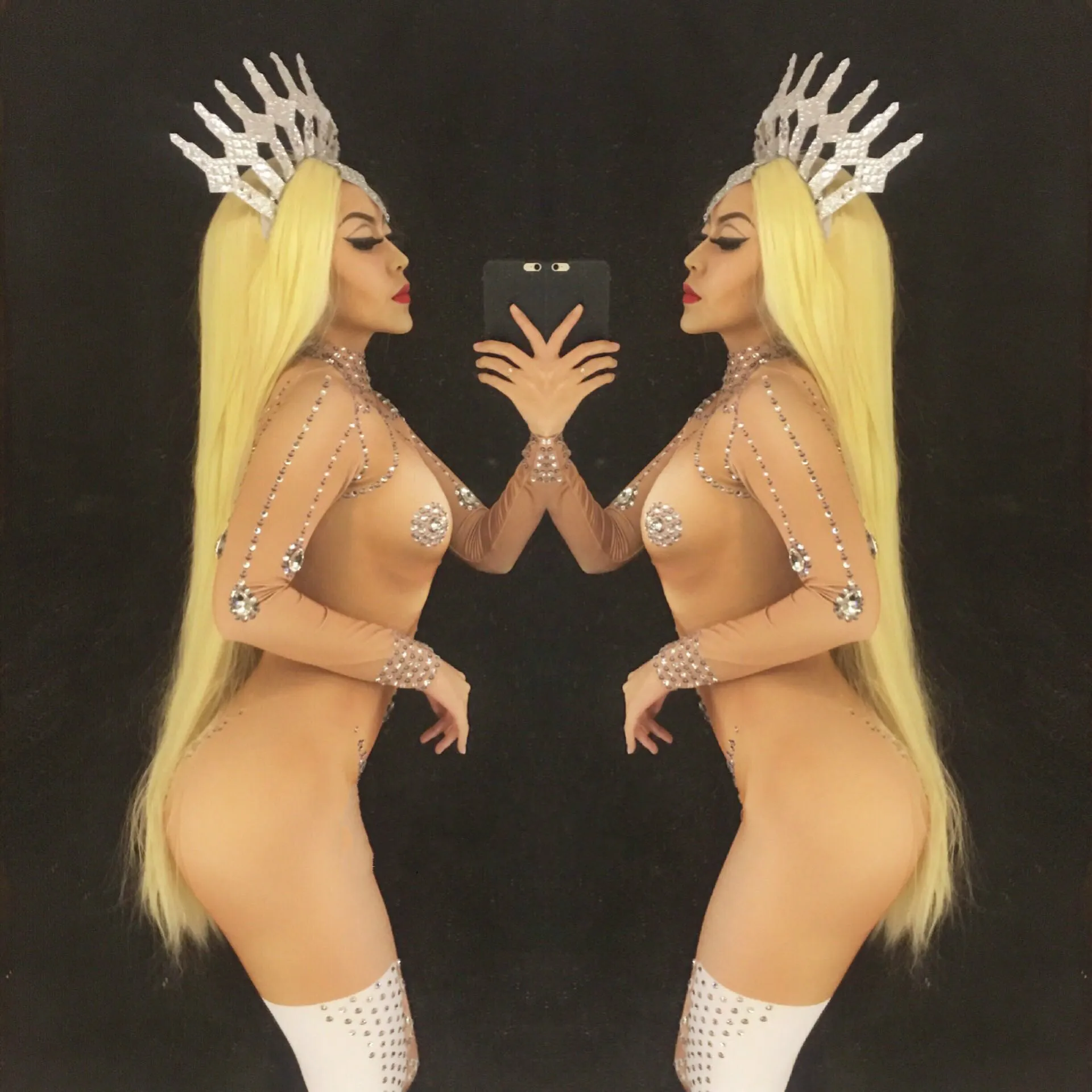 Женский комбинезон украшенный кристаллами со стразами телесного цвета|sexy