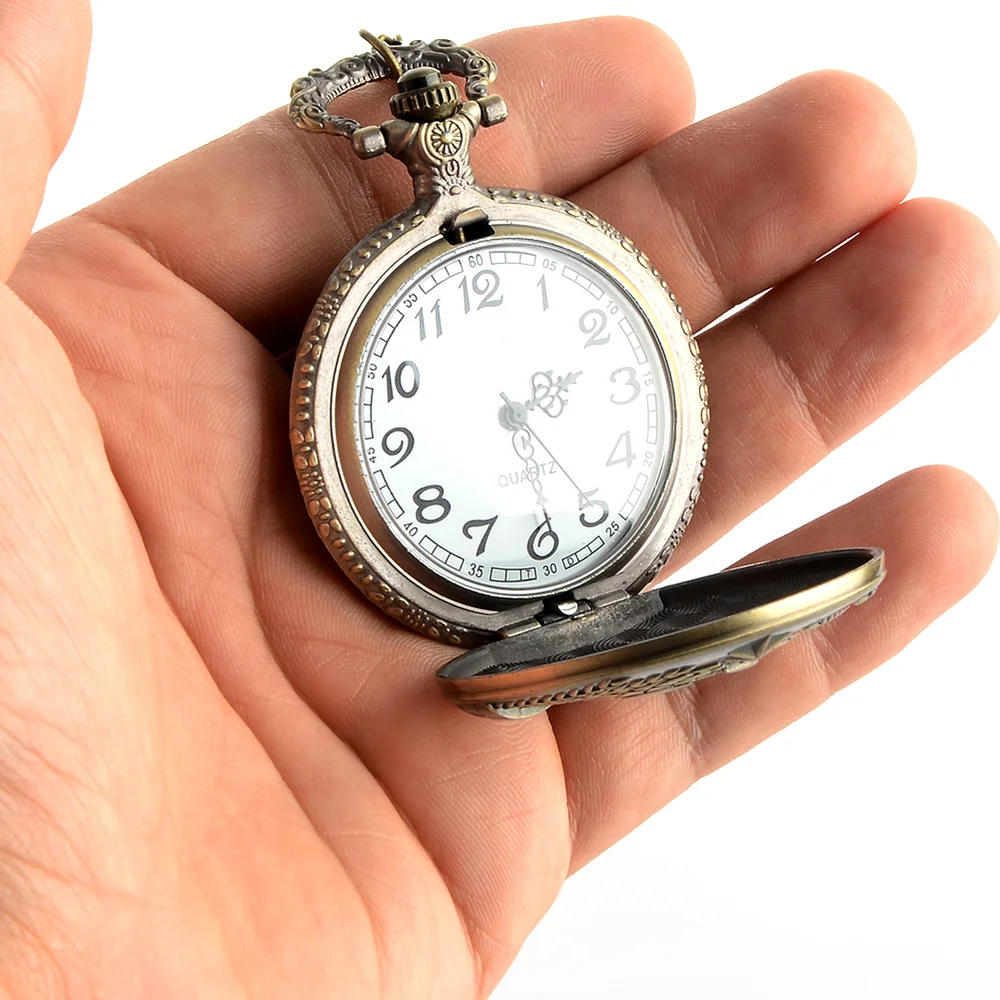 Vintage Pocket Watch USSR Soviet Badges Sickle Hammer Emblem Communism Bronze Fob Watch Men Women Pendant Necklace Gifts