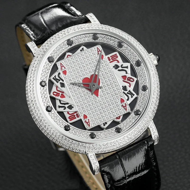 

When The Quartz Rotates, The Poker Is Neutral. The star Is Full Of 5A Cut Zircon. The Large Dial Is For Men And Women.
