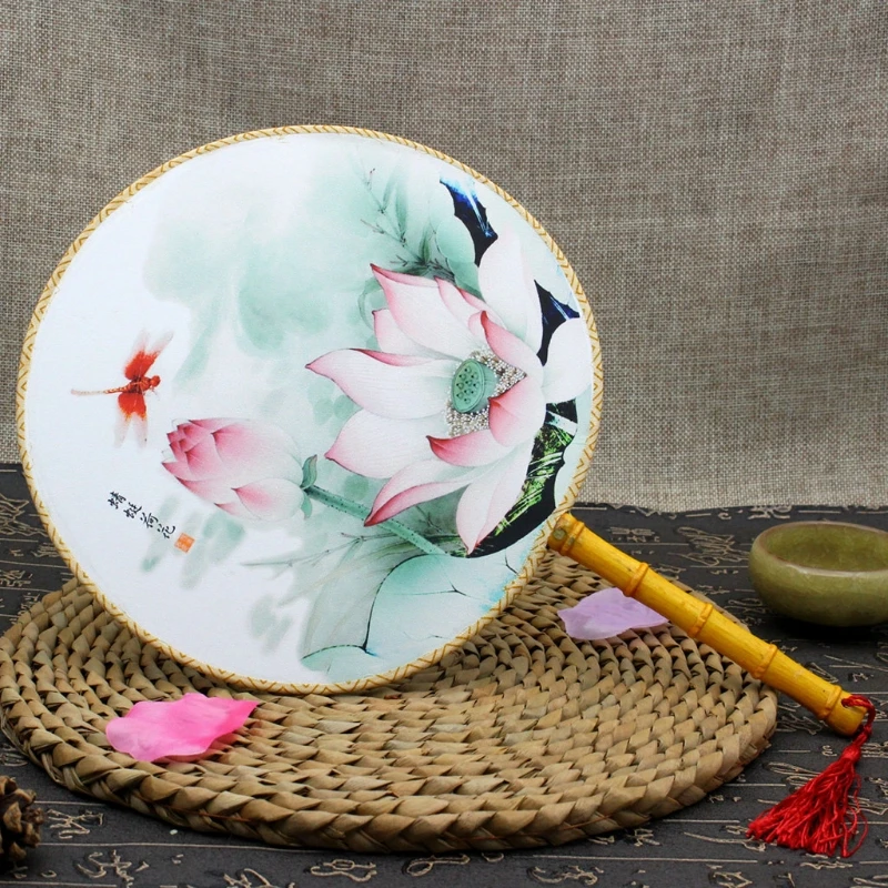 

Chinese Style Round Hand Held Folding Silk Fan For Wedding Event Party Supplies
