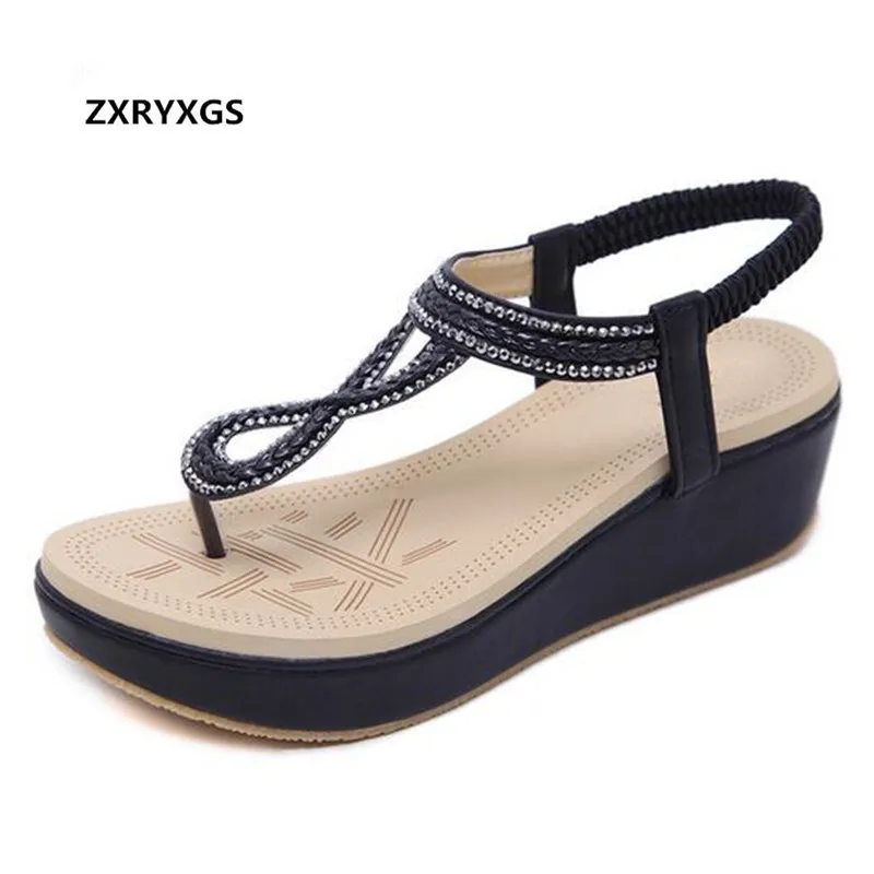 

2019 New Soft Bottom Comfort Summe Flip Flop Women Sandals Thick Bottom Wedges Sandals Rhinestone Shoes Woman Fashion Sandals