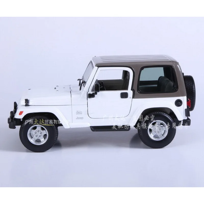 1:18 весы для Jeep Wrangler Sahara модель автомобиля SUV имитация сплава Игрушечная модель автомобиля с рулевым колесом управление передним колесом Рулевое управление - Цвет: Белый