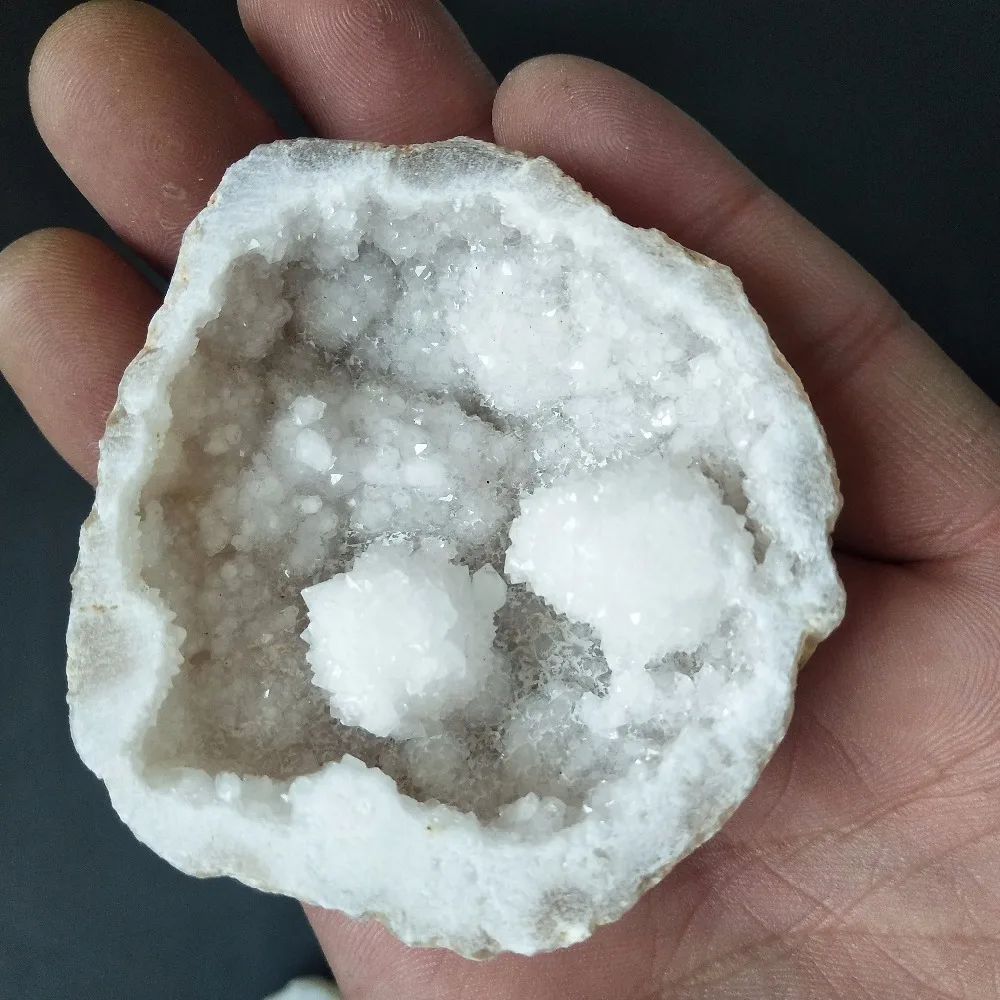 Драгоценные камни натуральный белый агат геод