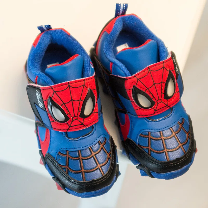 kids white tennis shoes