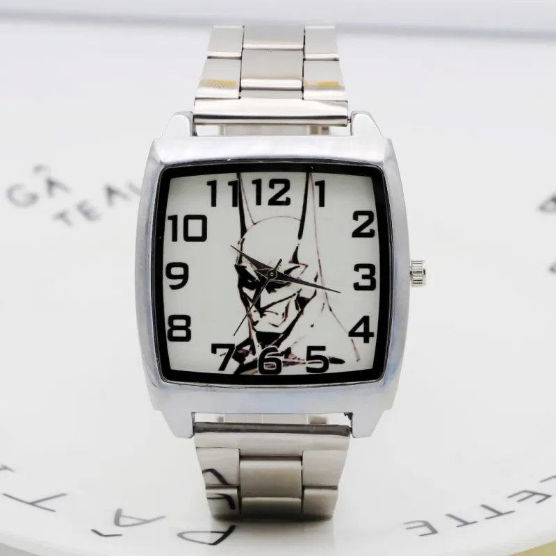

2019 new Cartoon Batman skull Superman Mickey styles Men's Watches Student boys girls Quartz metal steel Wrist Watch