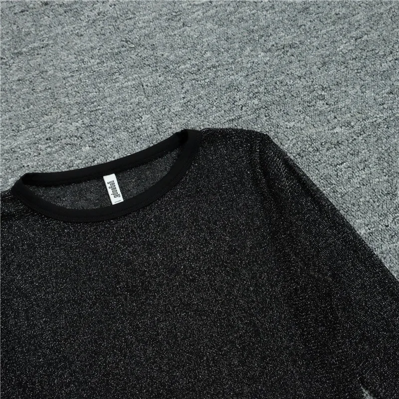 3653319667_1045645777