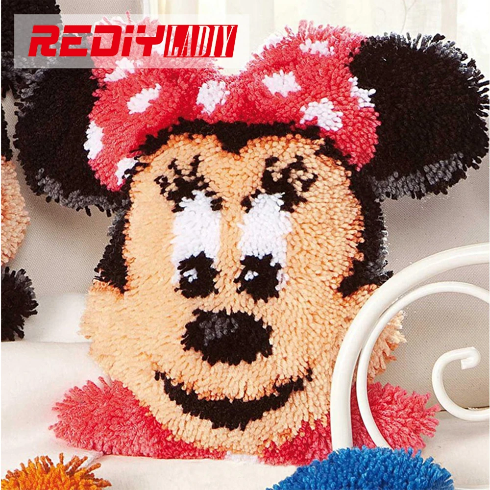 

REDIY Latch Hook Cushion Kits for Yarn Embroidery Pre-printed Color Canvas Cartoon Mouse Girl Car Pillows Home Decorative URP002