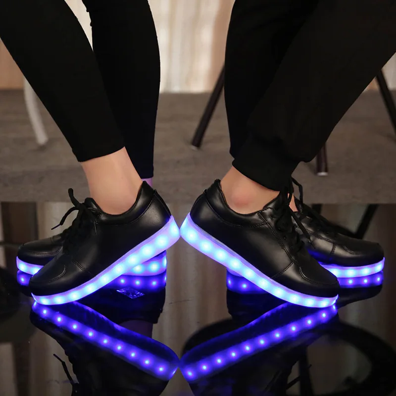 Европейские размеры 27-43, светящиеся кроссовки с зарядкой от USB для мальчиков и девочек на легкой подошве, светодиодные туфли, обувь для детей